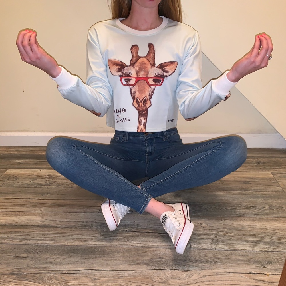 Giraffe Graphic Crop Top